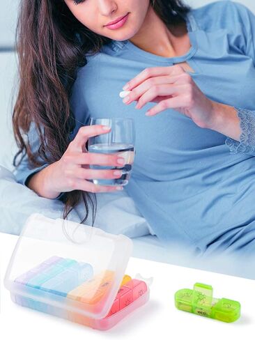 منظم حبوب منع الحمل الأسبوعي 3 مرات في اليوم، صندوق حبوب صغير الحجم لمدة 7 أيام، مقصورات كبيرة مقاومة للرطوبة، علبة حبوب الدواء، تذكير للأدوية، موزع حبوب السفر المحمول للحبوب/الفيتامين/زيت السمك (أزرق) in Kuwait