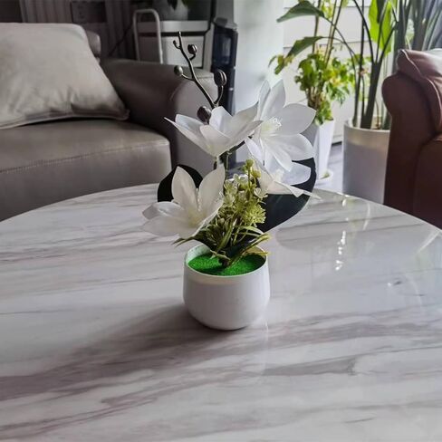 MZeer أربعة زنابق محاكاة جميلة ونبيلة، نباتات صناعية داخلية نباتات وهمية مناسبة للديكور الداخلي والمكاتب، زنابق صناعية يتم إدخالها بأناقة في وعاء الزهور in Saudi Arabia