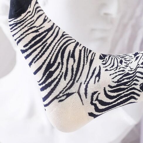 2 Pairs Novelty Cartoon Animal Print Cotton Crew Socks for Women Teen in Saudi Arabia