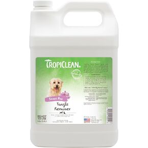 مجموعة TropiClean 2 في 1 شامبو وبلسم للكلاب من البابايا وجوز الهند ومجموعة إزالة تشابك الرذاذ للقطط والكلاب الحلوة من البازلاء | مشتقة من مكونات طبيعية | صنع في الولايات المتحدة الأمريكية | مجموعة من 2 in Kuwait