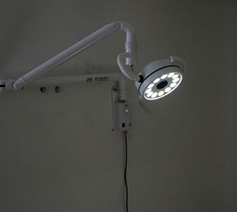 36 W Shadowless Exam Wall Hanging Light Medical Exam Lamp Surgical Examination Light CE FDA US Stock in Saudi Arabia