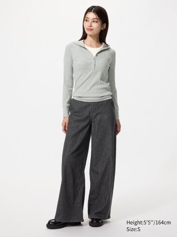 Uniqlo EZY Denim Relaxed Pants in Kuwait
