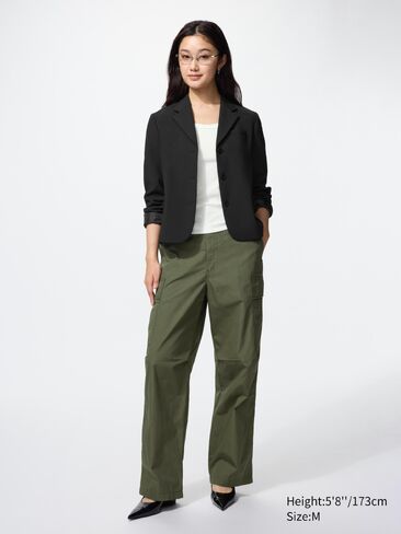 Uniqlo Wide Cargo Pants in Kuwait