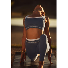 Alo Yoga Airbrush Better Together Bra - Bluestone/White in Kuwait