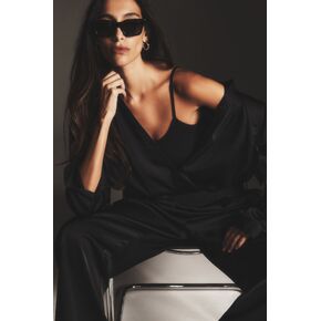 Alo Yoga Satin Smooth Talker Button Up - Black in Kuwait