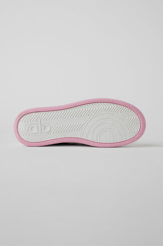 Alo Yoga ALO Recovery Mode Sneaker (Unisex) - Pink/White in Kuwait