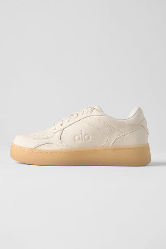 Alo Yoga ALO Recovery Mode Sneaker (Unisex) - Clay in Kuwait