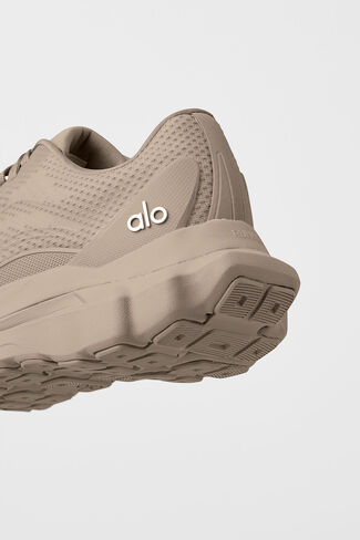 Alo Yoga ALO Runner (Unisex) - Gravel in Kuwait