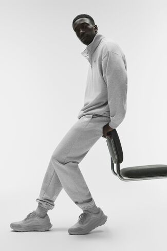 Alo Yoga ALO Runner (Unisex) - Grey/Grey in Kuwait