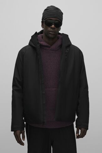 Alo Yoga Alpha Max Insulated Jacket - Black in Kuwait