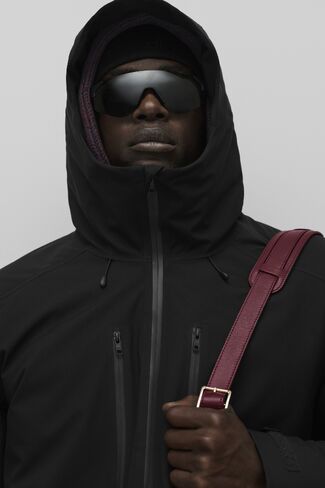 Alo Yoga Alpha Max Insulated Jacket - Black in Kuwait