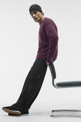 Alo Yoga Kinetic Cargo Pant - Black in Kuwait