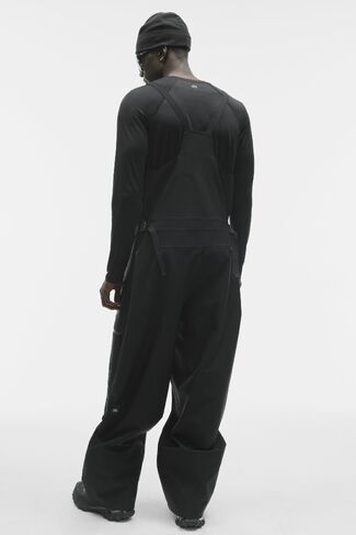 Alo Yoga Alpha Max Bib - Black in Kuwait