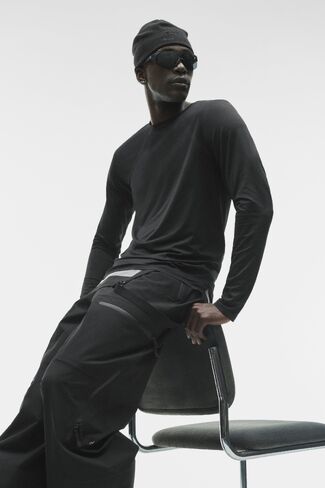 Alo Yoga Alpha Max Bib - Black in Kuwait