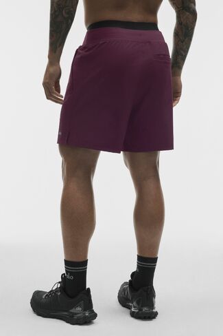 Alo Yoga 5" Repetition Short - Rich Bordeaux in Kuwait