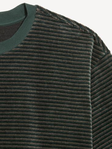 Old Navy Loose Crew-Neck Velour T-Shirt - Forested Lane in Kuwait