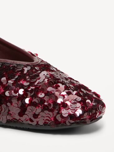 Old Navy V-Cut Ballet Flats - Sequins in Kuwait