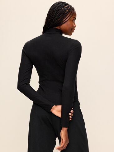 Old Navy CloudLite Long-Sleeve Ribbed Turtleneck T-Shirt - Black Jack in Kuwait