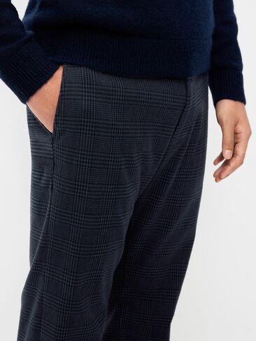 Old Navy 90s Straight-Fit Textured Twill Pants - Navy Plaid in Kuwait
