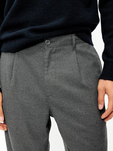 Old Navy 90s Loose Pants - Darkroom in Kuwait
