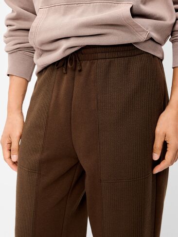 Old Navy Baggy Waffle-Knit Utility Sweatpants - Dark Walnut in Kuwait
