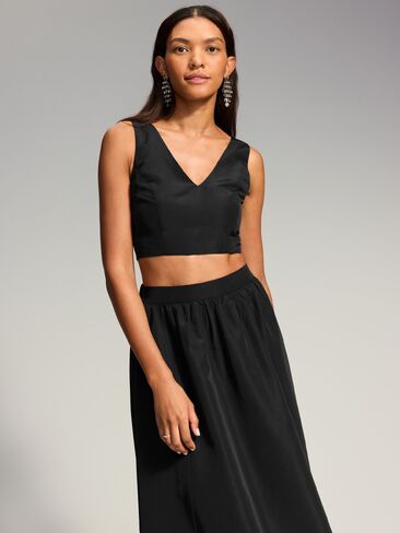 Old Navy The Occasion by Old Navy V-Neck Taffeta Crop Top - Black Jack in Kuwait