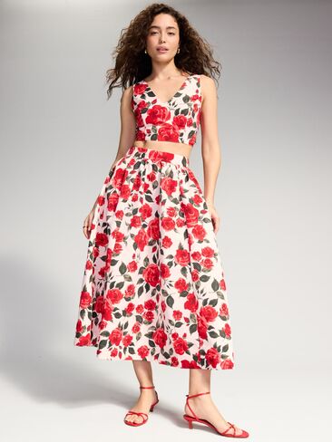 Old Navy The Occasion by Old Navy V-Neck Taffeta Crop Top - Bold Red Floral in Kuwait