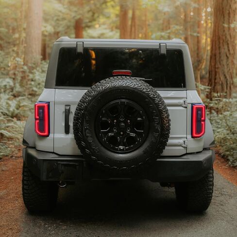 غطاء حماية لمصباح الإضاءة الخلفية من NITOYO مناسب لسيارة Ford Bronco 2/4 Door 2024 2023 2022، غطاء خلفي لحواف إطار الديكور والإكسسوارات الخارجية، أسود دخاني، قطعتان in Kuwait