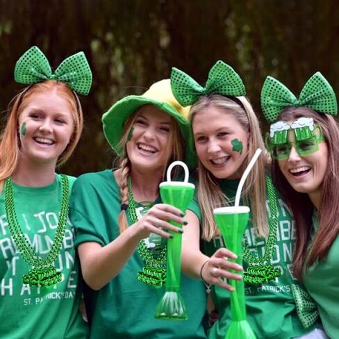 30 حزمة من قلادة عيد القديس باتريك، قلادات خضراء بكميات كبيرة مع خرز شامروك البرسيم ماردي غرا، هدايا حفلات عيد القديس باتريك، قلادات إكسسوارات عيد القديس بادي للأطفال والكبار in Kuwait