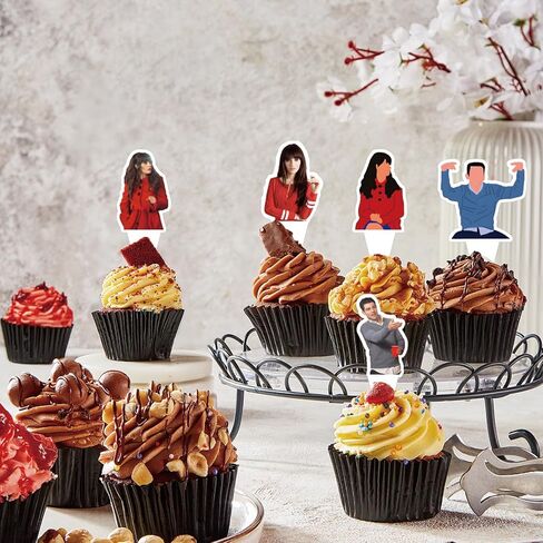 لوازم حفلات أعياد الميلاد، تتضمن ديكورات أعياد الميلاد لافتة بالونات لتزيين الكيك وأغطية الكب كيك وملصقات هدايا الحفلات للأطفال والبنات والأولاد in Kuwait