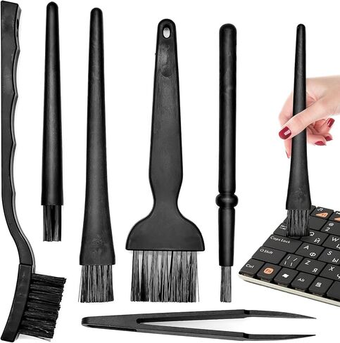6 قطع من فرشاة لوحة مفاتيح الكمبيوتر، فرشاة تنظيف الكمبيوتر المحمول متعددة الوظائف مضادة للكهرباء الساكنة، فرشاة صغيرة محمولة للهاتف وسماعات الأذن والإلكترونيات والكاميرا وتفاصيل السيارة الداخلية in Kuwait
