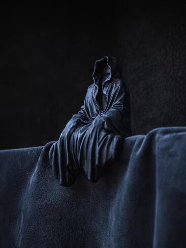 Grim Reaper Sitting Statue Gothic Scary Art Decor, Black Horror Robe Halloween Resin Death Reaper Sculpture, Mystery Man Novelty Creeper Home Decor Accent, Yard Garden Lawn Decoration in Saudi Arabia