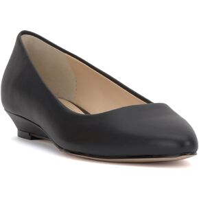 Jessica Simpson Women's Leytun Ballet Flat in Saudi Arabia