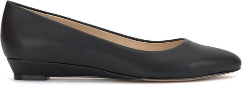 Jessica Simpson Women's Leytun Ballet Flat in Saudi Arabia