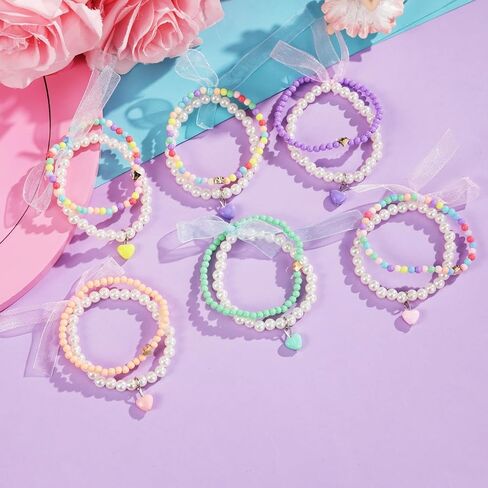 أساور هدية عيد الحب من PinkSheep للفتيات، 24 قطعة من سوار الصداقة الملون باللؤلؤ على شكل قلب للفتيات المراهقات، مجموعة أساور ساحرة مطرزة بالخرز، أشياء لطيفة لعيد الحب للفتيات in Kuwait