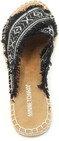 Minnetonka Women's Pepper Slide Sandal in Kuwait