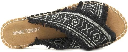 Minnetonka Women's Pepper Slide Sandal in Kuwait