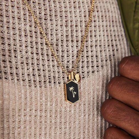 مجوهرات MVMT للرجال - إكسسوار عصري - قلادة شجرة النخيل للرجال من الفولاذ المطلي بالأيونات - مطلي بالذهب/أسود in Kuwait