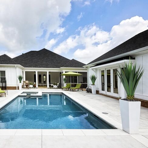 Artificial Agave Plant，41’Large Faux Agave Plant，Fake Outdoor Plants Yard Garden Decor,Yucca Floor Plants for Home &Office Decor,UV Resistant… in Kuwait