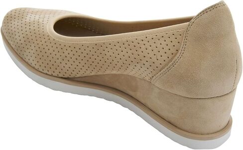 VANELi Women's Dalian Pump in Saudi Arabia