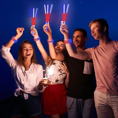250 قطعة من العصي المتوهجة في الرابع من يوليو مع موصلات أحمر وأبيض وأزرق 3 ألوان في 1 أساور عصا متوهجة لعيد الاستقلال ويوم الذكرى ويوم العلم ومستلزمات الحفلات الوطنية in Saudi Arabia