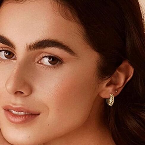 2/4 Pairs Gold Clip on Earrings Women 14K Gold Plated Clip on Hoop Earrings Twist Round Chunky Hoop Earrings Clip on Earrings No Piercing Fake Earrings Jewelry Gifts in Saudi Arabia
