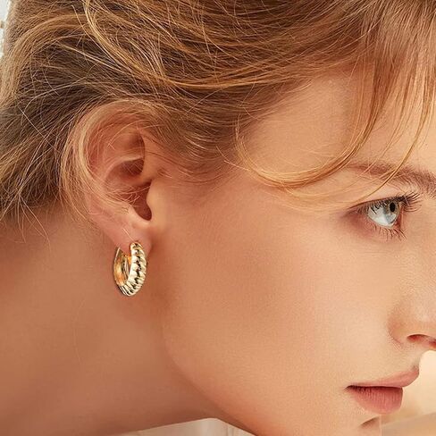 2/4 Pairs Gold Clip on Earrings Women 14K Gold Plated Clip on Hoop Earrings Twist Round Chunky Hoop Earrings Clip on Earrings No Piercing Fake Earrings Jewelry Gifts in Saudi Arabia
