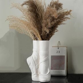 Fantasy Ballet Shoe Modern Ceramic Vase, Nordic Art Ins Style Decorative Aesthetic Foot Flower Vase for Home Living Room Table Bookshelf Decor (Matte Black W 6" X H 9")