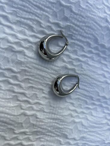 Chunky Oval/Round Smooth/Helix/Twist 18K Gold/Silver Hoops Earrings in Saudi Arabia