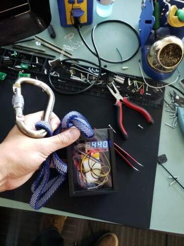 كاشف البرق SparkFun - AS3935، أضف كشف البرق إلى محطة الطقس الخاصة بك، مستوى كشف قابل للبرمجة، المسافة إلى مقدر العاصفة، إعداد داخلي وخارجي، واجهة SPI، منطق 3.3 فولت، حجم صغير in Kuwait