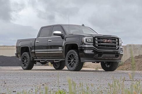 طقم رفع 3.5 بوصة من Rough Country مع دعامات N3 لـ 07-13 Chevy/GMC 1500 2WD - 246.23 in Saudi Arabia