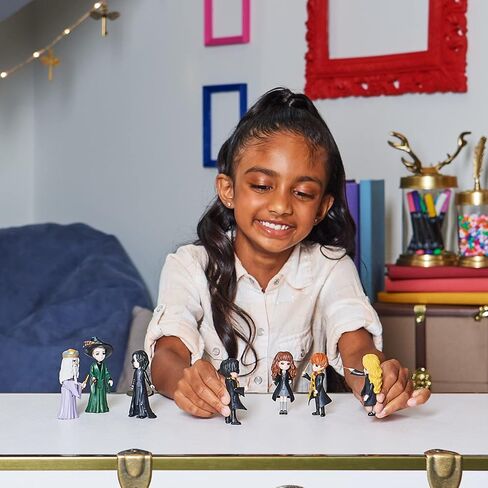 Wizarding World Harry Potter, Magical Minis Hogsmeade Collector Set with 7 Figures, Kids Toys for Girls and Boys Ages 6 and up in Saudi Arabia