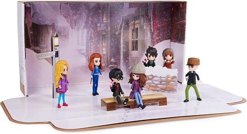 Wizarding World Harry Potter, Magical Minis Hogsmeade Collector Set with 7 Figures, Kids Toys for Girls and Boys Ages 6 and up in Saudi Arabia