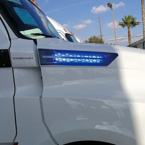 استبدال فتحة تهوية مدخل الهواء الجانبية من Cascadia مع مصابيح LED زوج يسار يمين لـ Freightliner Cascadia 2018+ (أزرق) in Kuwait
